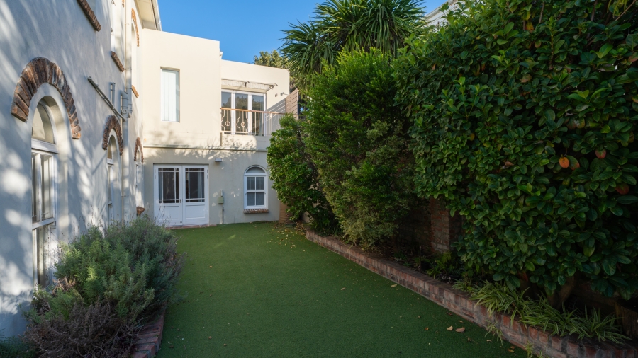 4 Bedroom Property for Sale in Claremont Upper Western Cape
